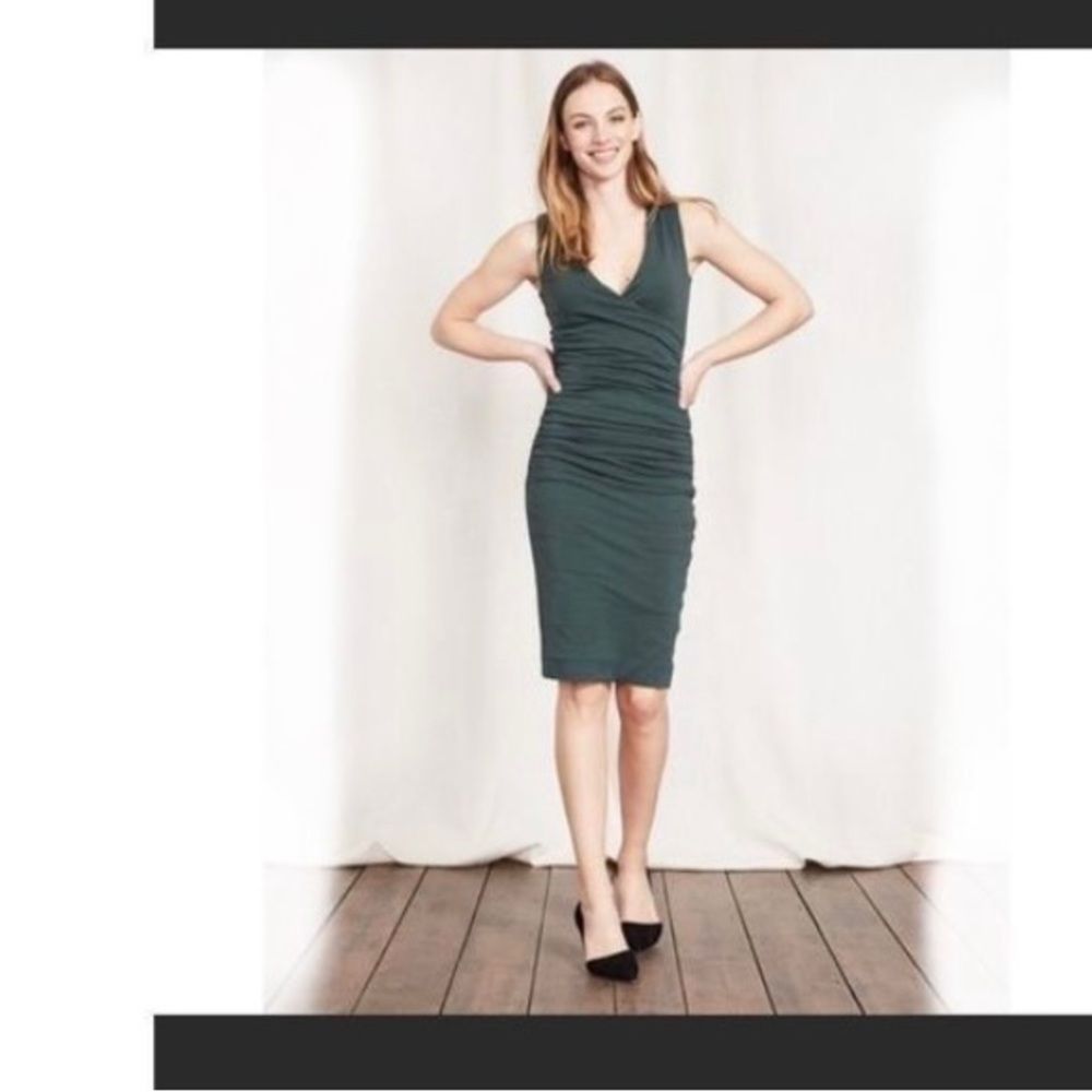 Boden crossover ruched khaki green curve hugging bodycon sleeveless dress 6P